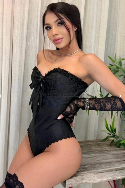 Ibiza Tops - Escorts - CATALEYA